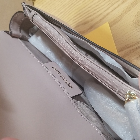 Michael Kors Penelope MD Clutch In Soft Pink NWT - Picture 8 of 11